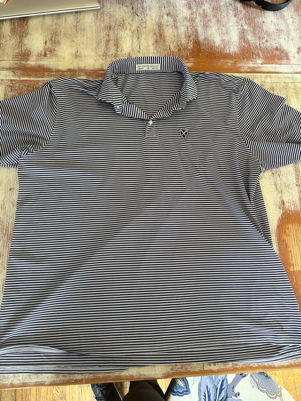Holderness & bourne Men's Navy & White Striped Polo